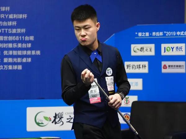 员的表现互 员的表现互